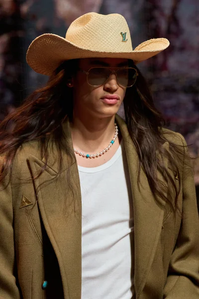 Look 6